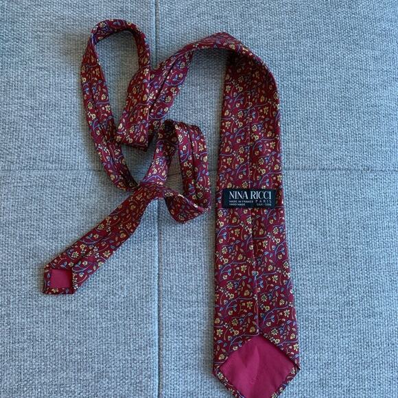 Nina Ricci Floral Silk Tie Made in France - Picture 2 of 6
